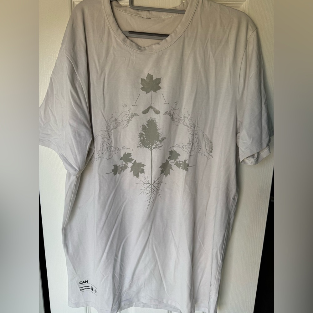 Men’s lululemon Canada Shirt